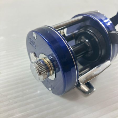 σσ ABU ベイトリール アンバサダー 2500C ブルー キズ有