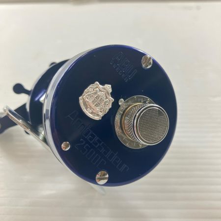 σσ ABU ベイトリール アンバサダー 2500C ブルー キズ有