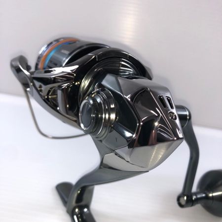 σσ SHIMANO シマノ スピニングリール 22ステラ C5000XG キズ有 袋付 043979