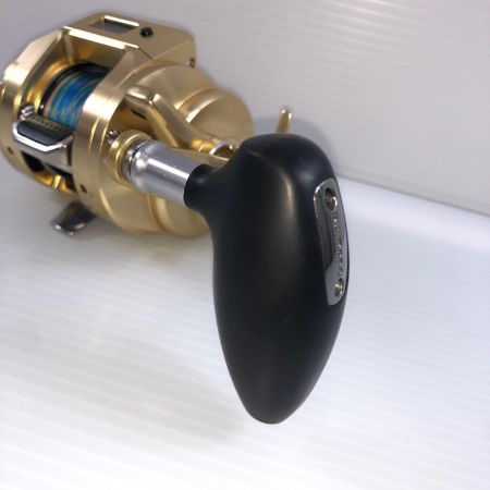 SHIMANO シマノ ベイトリール 18オシアコンクエストCT 300HG キズ有 箱付 03820