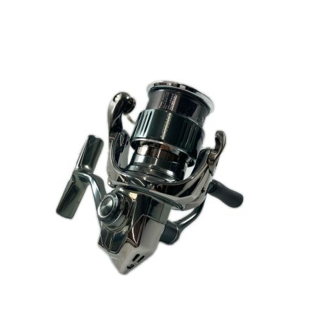 SHIMANO シマノ スピニングリール 22ステラ C2000S 未使用 箱付 043832