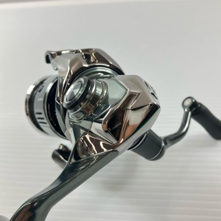 SHIMANO シマノ スピニングリール 22ステラ C2000S 未使用 箱付 043832