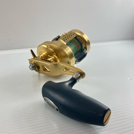 SHIMANO シマノ 片軸リール 18カルカッタコンクエスト 401 キズ有 箱付 03866