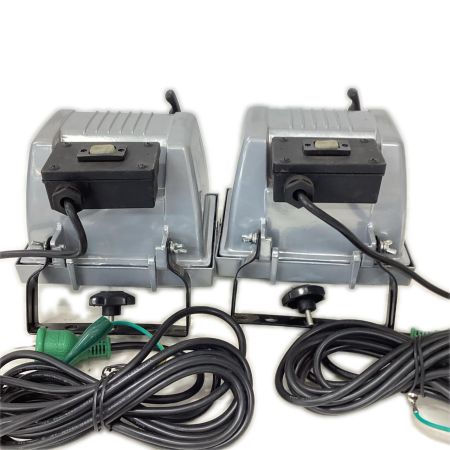 日動工業株式会社 投光器 HS-500LW シルバー 本体のみ コード式 100v 不明 使用感有 屋外用