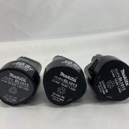 MAKITA マキタ 丸のこ  HS300D ネイビー 充電器・充電池3個付 コードレス式 85mm 10.8v