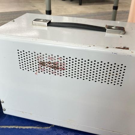 Swallow スワロー 工具 工具関連用品 変圧器 Swallow SVR-3000  SVR-3000 ライトグレー