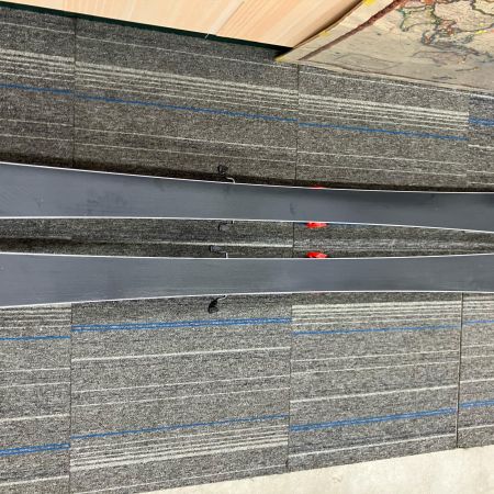 STOCKLI ストックリ  カービングスキー STOCKLI 162cm 程度A scale ブラック×レッド