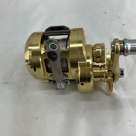 SHIMANO シマノ SHIMANO シマノ 03820　両軸リール　オシアコンクエスト　ケース付 03820