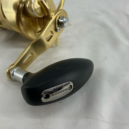 SHIMANO シマノ SHIMANO シマノ 03820　両軸リール　オシアコンクエスト　ケース付 03820