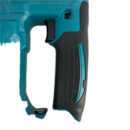 MAKITA マキタ 工具関連用品 電動タッカ MAKITA ST312D 程度A ケース付、充電池3個 12mm×6~13mm 18v 10128 ST312D