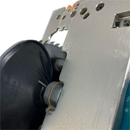 MAKITA マキタ 切断工具 丸のこ MAKITA HS005G ブルー ケース付、説明書 コードレス式 125mm 18v 0009545 HS005G ブルー