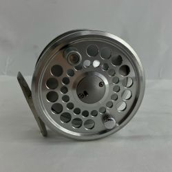 SHIMANO シマノ フライリール SHIMANO FREESTONE シマノ フリーストーン FV 7 ディスクドラグ Cランク