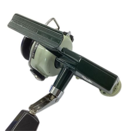 Abu Garcia アブガルシア  スピニングリール Abu Garcia カーディナル４４ 