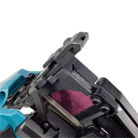 MAKITA マキタ 工具関連用品 電動フロアタッカ 本体のみ コードレス式 4×16-38ｍｍ 40v 10629 ST003G ブルー