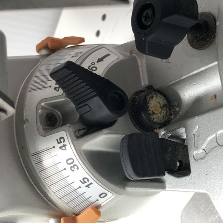 MAKITA マキタ 充電式スライドマルノコ LS610D