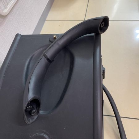 €€ ASTRO PRODUCTS アストロプロダクツ 溶接機 (訳アリ品) MIG-130 ブラック