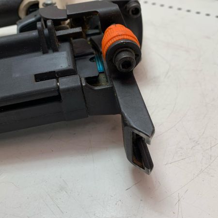 HITACHI 日立 【ジャンク品】エアタッカ 4点セット ベージュ