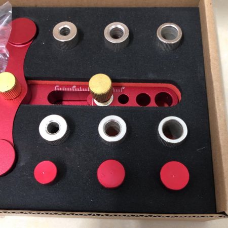 €€ SOYAN ドリルガイド穴ケア木工用(本体のみ) レッド