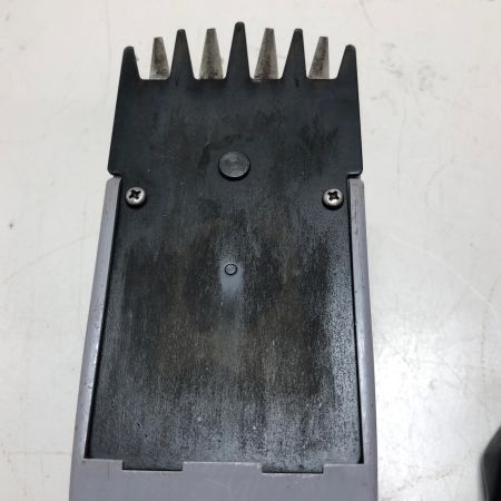 IRISOHYAMA アイリスオーヤマ バリカン式芝刈機 BA-8 スカイブルー