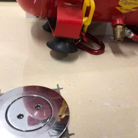 県央貿易 エアツール コンプレッサー KML-60 シルバー