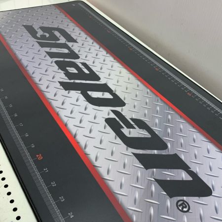 Snap-on スナップオン デスクマット