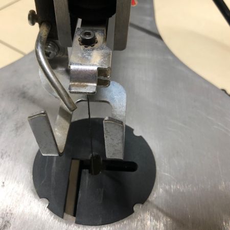 藤原産業 卓上糸鋸盤 400mm SSC-400PE