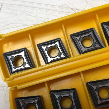 KENNAMETAL ねじ切りチップ2セット