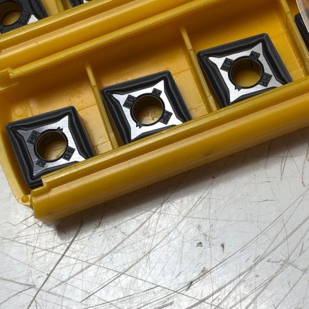 KENNAMETAL ねじ切りチップ2セット