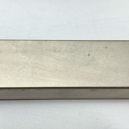 旋削加工用シャンク工具