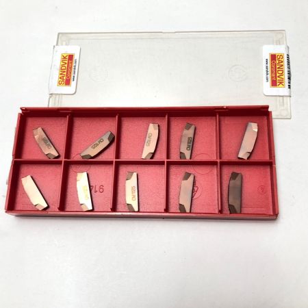 SANDVIK ねじ切りチップ