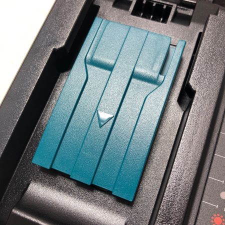 MAKITA マキタ 充電器 2個セット DC18RF