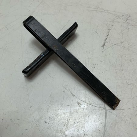 MAKITA マキタ 85mm 充電式マルノコ　 HS300D