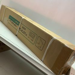 日晴金属株式会社 パッケージエアコン裾付部品 壁面用ブラケットPCキャッチャー PC-KJ31 Sランク