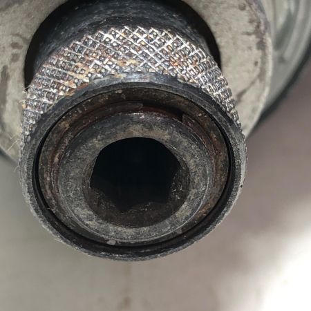 MAKITA マキタ 充電式インパクトドライバ TD133D ブラック