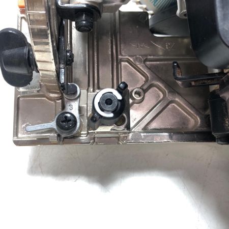 MAKITA マキタ 165mm 充電式マルノコ HS631D