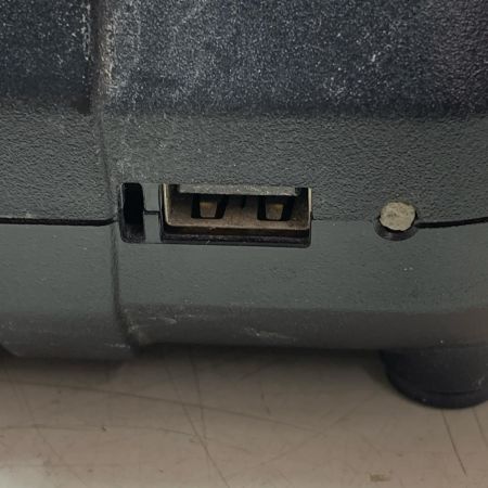 MAKITA マキタ 二口急速充電器 DC18RD