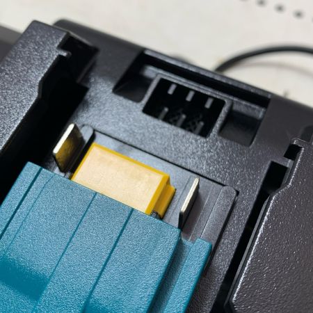 MAKITA マキタ 2口急速充電器 DC18RD