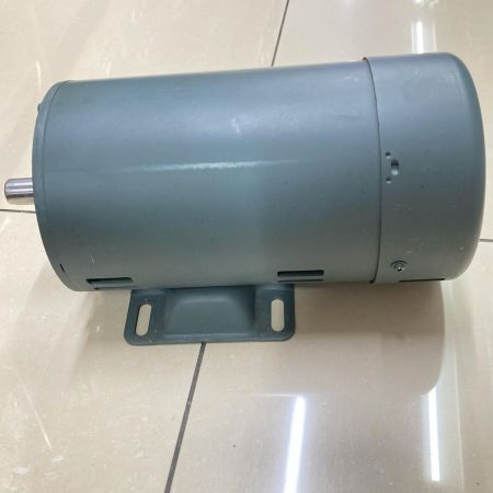 TOSHIBA 東芝 【ジャンク品】モーター 0.75kw 0.75kw