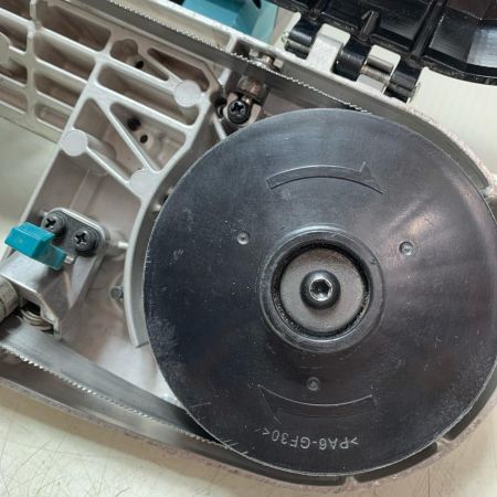 MAKITA マキタ 充電式ポータブルバンドソー PB183D