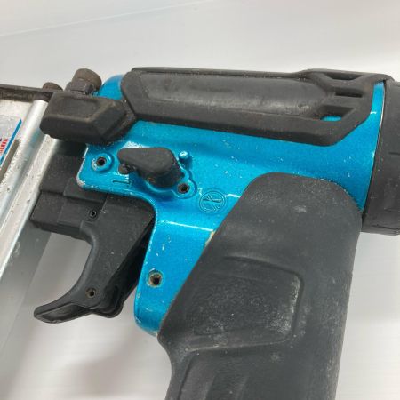 MAKITA マキタ 高圧エアタッカ AT425HE ブルー 本体のみ