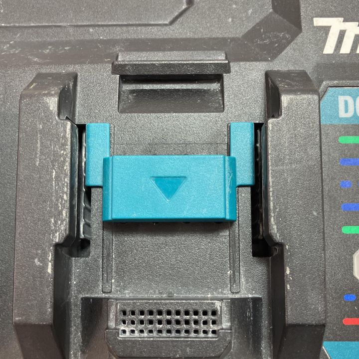 MAKITA マキタ 2口急速充電器 DC40RB ブラック 40v - 中古 - なんでも