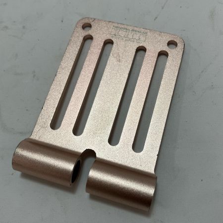 KNICKS アルミ削り出しベルトループ ALU15