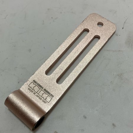 KNICKS アルミ削り出しシングルベルトループ