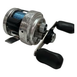 SHIMANO シマノ リール ベイトリール 12カルカッタ 100 彫刻加工 Bランク