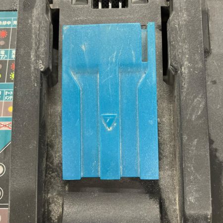 MAKITA マキタ 充電器  DC18RD