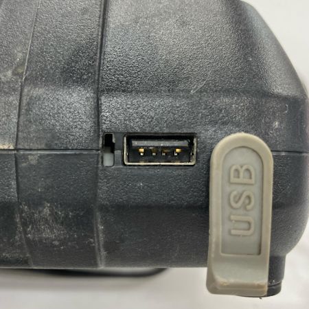 MAKITA マキタ 充電器  DC18RD