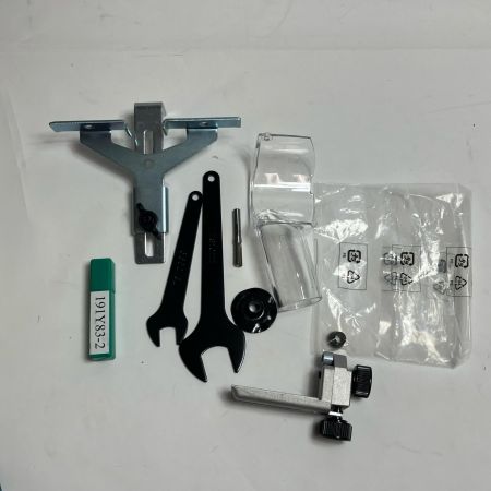 MAKITA マキタ 切削工具 ードレス式 18v トリマー  RT50D