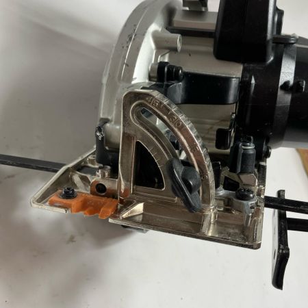 MAKITA マキタ  切断工具 本体のみ コードレス式 165mm 18v 丸ノコ HS631D