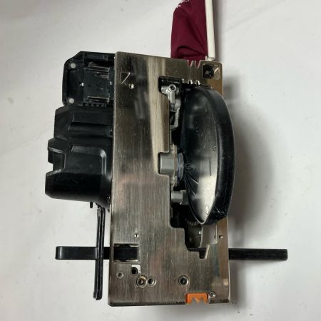 MAKITA マキタ  切断工具 本体のみ コードレス式 165mm 18v 丸ノコ HS631D