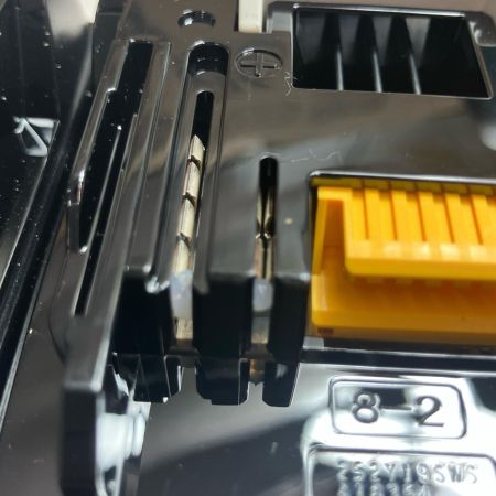 MAKITA マキタ ブロワ 　ﾊﾞｯﾃﾘｰ2個　充電器付き　未使用品(S) MUB184DRGX ブルー